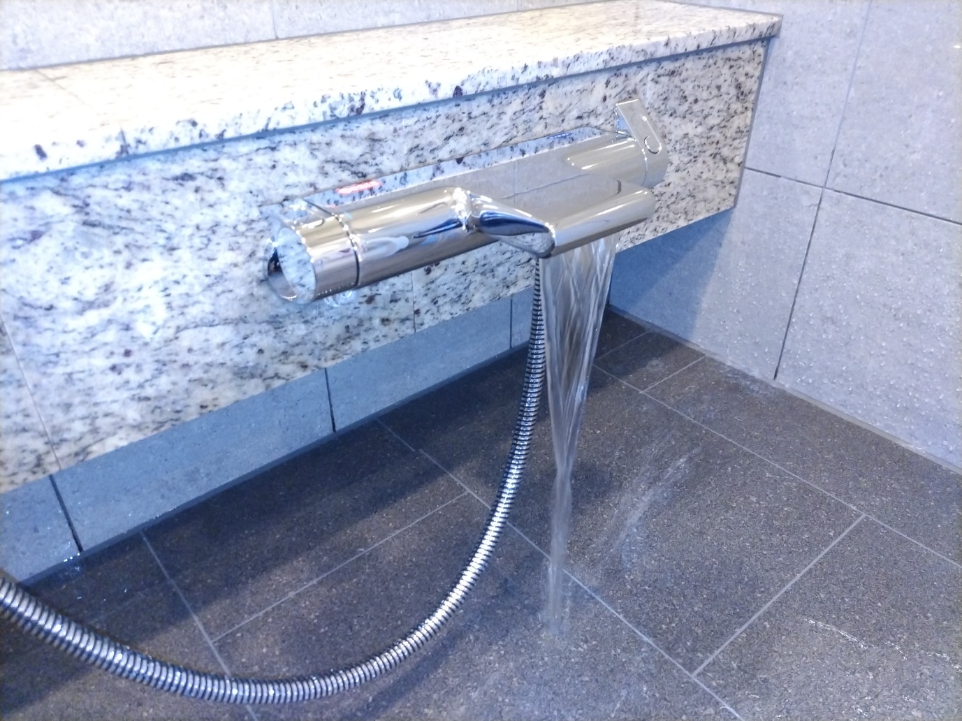 みーさん サーモスタットバス・シャワー混合栓｜製品情報｜GROHE(グローエ